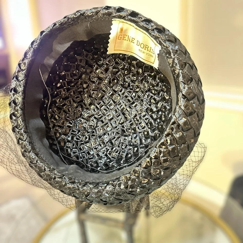 Gene Doris New York Hat – Vintage Black Fascinator straw Hat with net veil